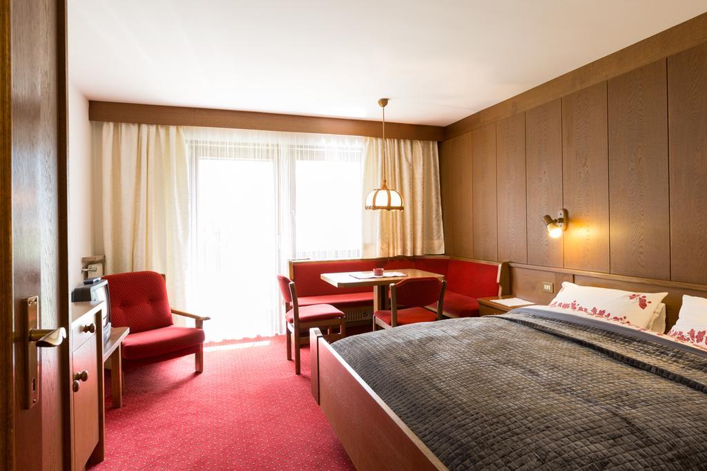 Apartments Meisules Ортизей Екстериор снимка