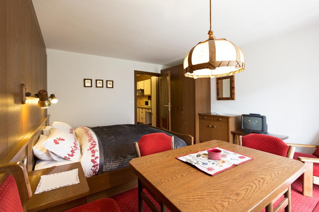 Apartments Meisules Ортизей Екстериор снимка